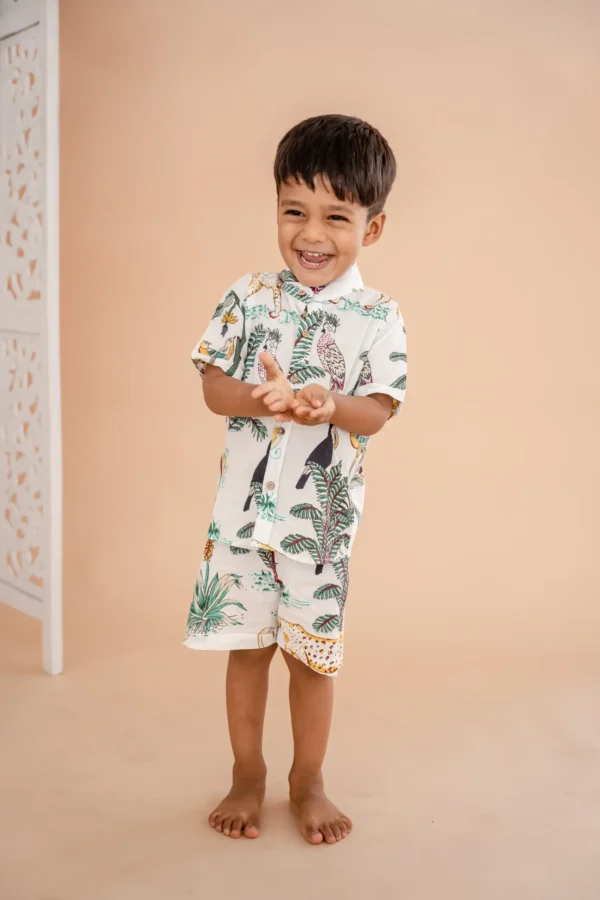 White jungle co-ords - Image 3