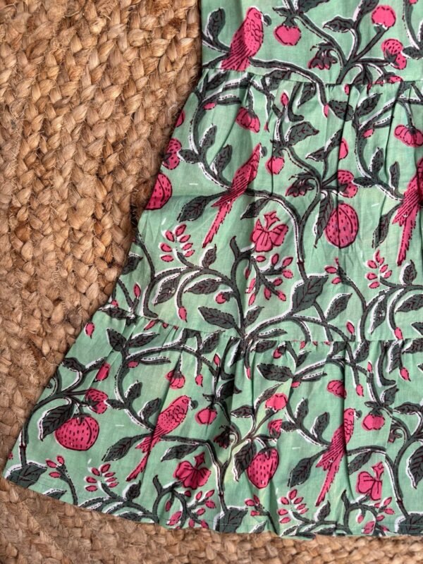 Green spaghetti frock - Image 4