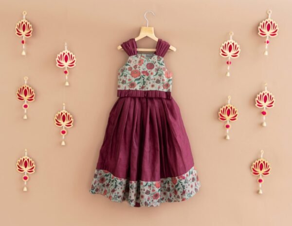 Purple pleat set